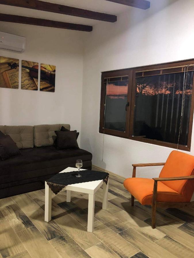 Karali Apartments Lagadin Eksteriør billede