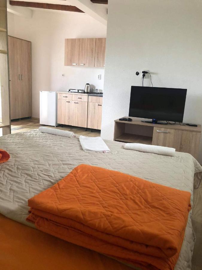 Karali Apartments Lagadin Eksteriør billede
